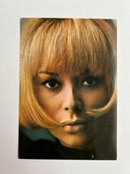 Mireille Darc, Ophalen of Verzenden, 1960 tot 1980, Ongelopen, Sterren en Beroemdheden