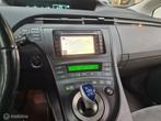 Toyota Prius 1.8 Aspiration/Navigatie/Inclusief jaar APK, Auto's, Toyota, Origineel Nederlands, Te koop, Zilver of Grijs, 5 stoelen