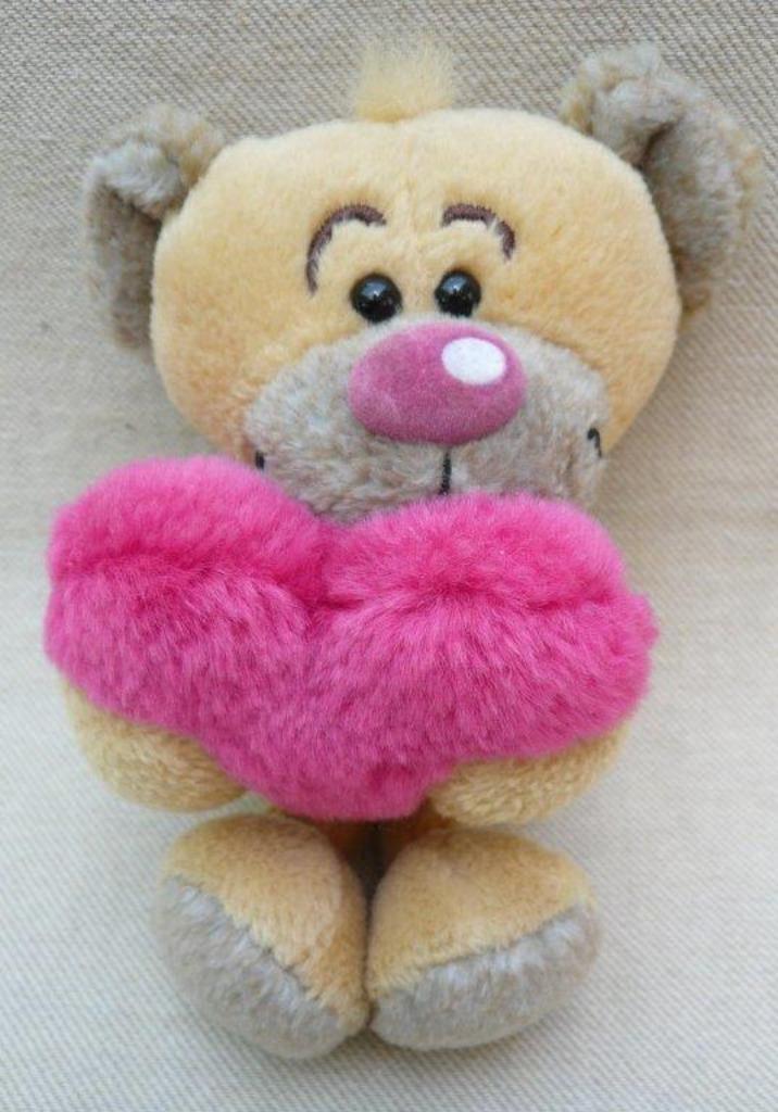 Pimboli beertje met hart, Verzamelen, Beren en Cherished Teddies, Gebruikt, Stoffen beer, Overige merken, Ophalen of Verzenden