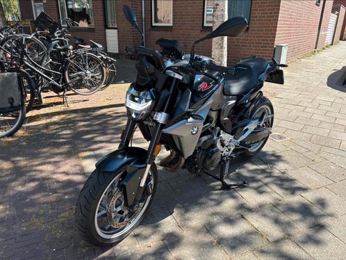 BMW F900R incl. BTW!! /zwart/Remus/BMW cradle/garantie, Motoren, Motoren | BMW, Particulier, Toermotor, meer dan 35 kW, 2 cilinders