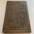 Plaquette van koper, met tekst: ingang Stadhuis Nijmegen, Antiek en Kunst, Antiek | Wandborden en Tegels, Ophalen of Verzenden