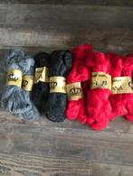 13 Strengen Wol Zwart-Grijs-Rood, Hobby en Vrije tijd, Breien en Haken, Ophalen of Verzenden, Nieuw, Breien of Haken, Wol of Garen