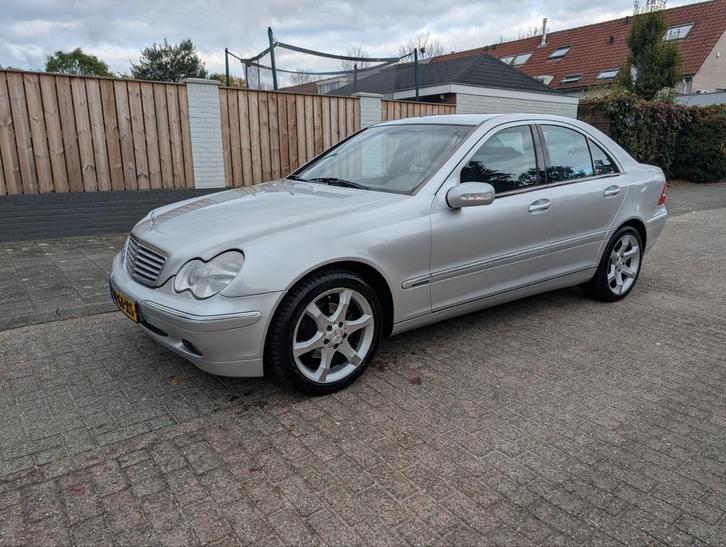 Mercedes-Benz C-Klasse 2.0 C180 Sedan AUT 2000 Grijs, Auto's, Mercedes-Benz, Particulier, C-Klasse, Benzine, Sedan, Automaat, Origineel Nederlands
