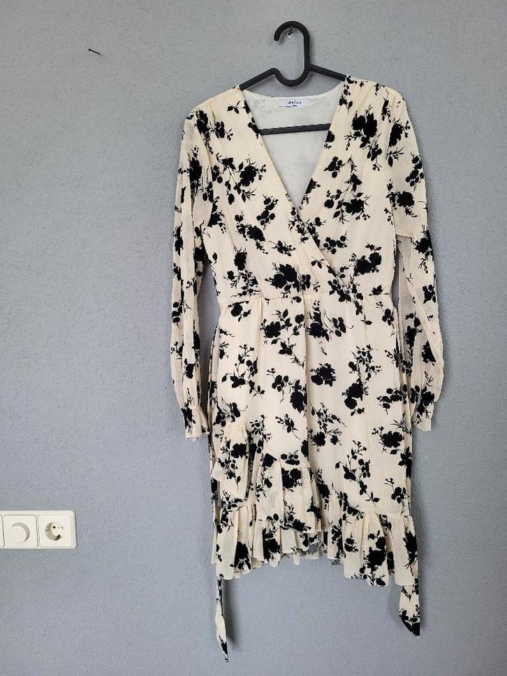 Lilie Rose velvet flower jurk maat S/M, Kleding | Dames, Jurken, Nieuw, Maat 38/40 (M), Beige, Boven de knie, Verzenden
