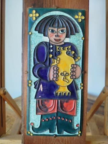 Sovjet memorabilia – metalen tegelpaneel kind met Samovar beschikbaar voor biedingen