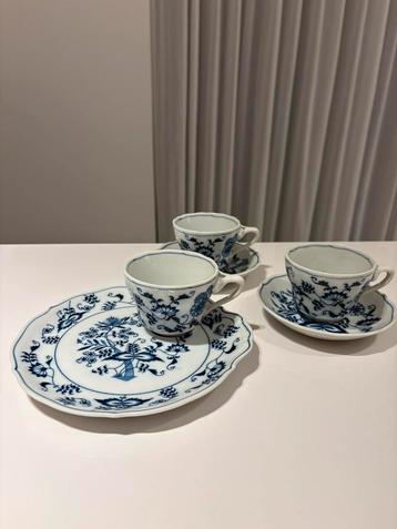 Blue Danube snackplate en heren kop en schotels beschikbaar voor biedingen