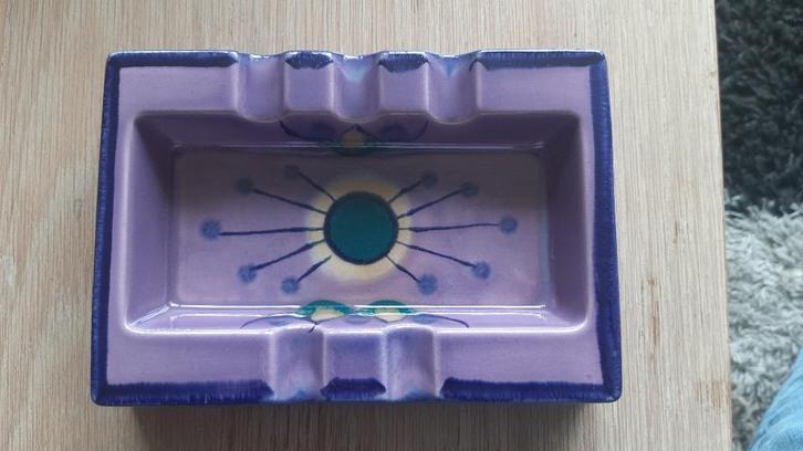 retro vintage design Gouda flora Holland lila 972 asbak, Antiek en Kunst, Antiek | Keramiek en Aardewerk, Ophalen of Verzenden