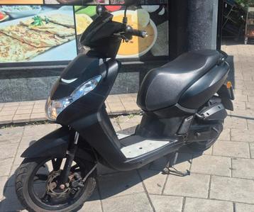 Scooter blauw kenteken snor peugeot kisbee 2020 4T beschikbaar voor biedingen