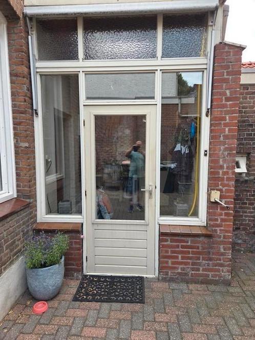 Deur met kozijn en zijlichten, Doe-het-zelf en Verbouw, Kozijnen en Schuifpuien, Gebruikt, Deurkozijn, Hout, 75 tot 150 cm, Ophalen