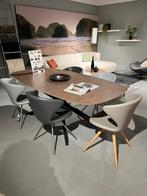 -TONON- Concept eetkamerstoelen