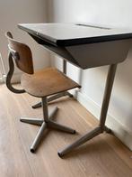 Brocante schooltafel / lessenaar met stoel, Ophalen of Verzenden