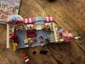 lego friends Hearthlake cupcake cafe 41119 beschikbaar voor biedingen