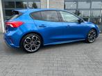 Ford Focus 1.5 EcoBoost ST Line Business | B&O | HEAD UP DIS, Auto's, Focus, 65 €/maand, Euro 6, Blauw