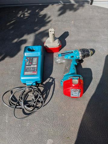 Makita Schroefmachine + 2 Accu's & Oplader beschikbaar voor biedingen