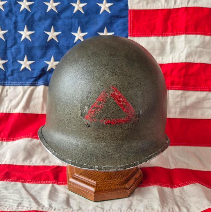 ORIGINELE US WW2 VROEGE M1 HELM A-SQUADRON AMOURED DIVISION, Verzamelen, Militaria | Tweede Wereldoorlog, Landmacht, Helm of Baret