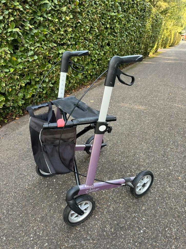 Rollator server rehasense licht gewicht maat L, Diversen, Rollators, Zo goed als nieuw, Lichtgewicht, Opvouwbaar, Ophalen