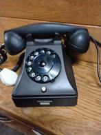 Klassieke P.T.T. bakelieten draaischijftelefoon, Telecommunicatie, Vaste telefoons | Niet Draadloos, Ophalen, Zo goed als nieuw