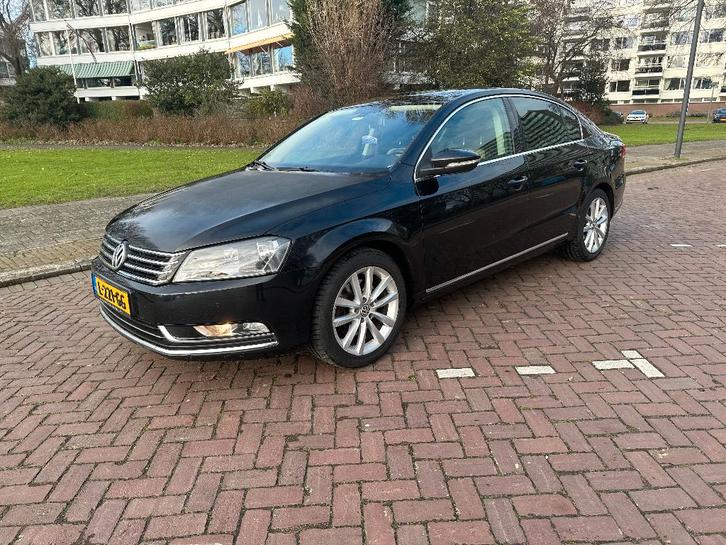 Volkswagen Passat 1.4 TSI 90KW DSG 2011 Zwart, Auto's, Volkswagen, Particulier, Passat, Airbags, Airconditioning, Bluetooth, Boordcomputer