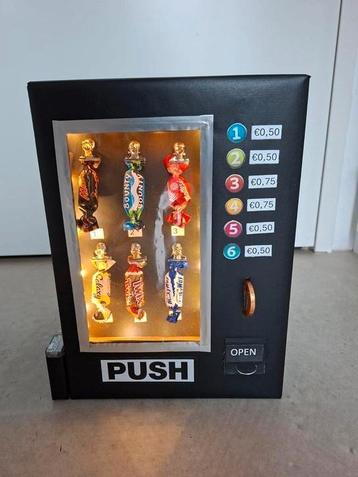 Sinterklaas surprise snoepautomaat chocolade met licht beschikbaar voor biedingen