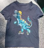 T-shirt dinosaurus (pailletten) maat 104, C&A, Ophalen of Verzenden, Zo goed als nieuw, Shirt of Longsleeve