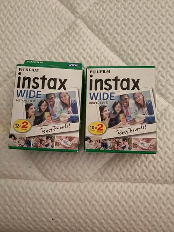 Instax wide foto kaartjes beschikbaar voor biedingen