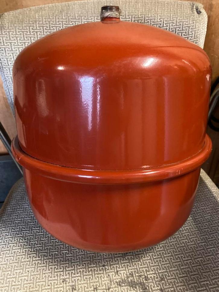 Expansievat 18 liter - Gebruikt, Doe-het-zelf en Verbouw, Verwarming en Radiatoren, Gebruikt, Overige typen, Ophalen of Verzenden