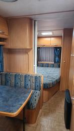 Caravan met stapelbed en vast bed te huur (langboekkorting)
