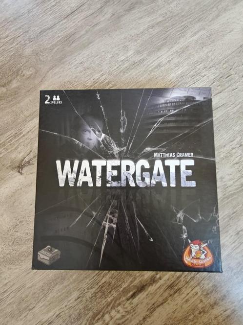 Watergate bordspel, Hobby en Vrije tijd, Gezelschapsspellen | Bordspellen, Nieuw, Een of twee spelers, Ophalen of Verzenden