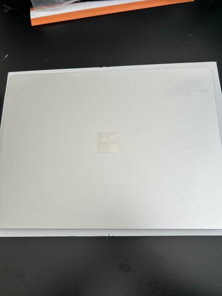 Microsoft Surface Laptop Go, Computers en Software, Windows Laptops, Zo goed als nieuw, 12 inch, SSD, Minder dan 2 Ghz, 8 GB, Verzenden