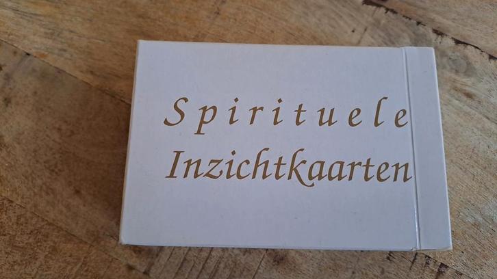 D. Nijssen - Spirituele inzichtkaarten, Boeken, Esoterie en Spiritualiteit, Zo goed als nieuw, Overige typen, Spiritualiteit algemeen