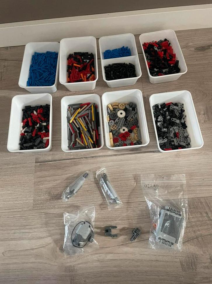 Lego Technic motor - assen - tanwielen - koppelingen, Kinderen en Baby's, Speelgoed | Duplo en Lego, Zo goed als nieuw, Ophalen of Verzenden