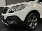 Opel Mokka 1.6 Cosmo NAVI / CLIMA / CRUISE / CAMERA / LEER, Auto's, Voorwielaandrijving, Euro 5, 15 km/l, Gebruikt