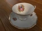 Antiek Porseleinen Theekopje met Schotel Romantisch Tafereel, Ophalen of Verzenden