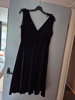 Velvet hell bunny jurk, Kleding | Dames, Jurken, Zwart, Maat 42/44 (L), Ophalen of Verzenden, Knielengte