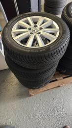 Vw transporter Winterbanden met Orginele Velgen - 235/55R17, Ophalen, Banden en Velgen, 17 inch, Winterbanden