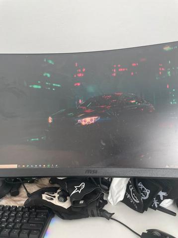 Msi 144hz monitor (curved) beschikbaar voor biedingen