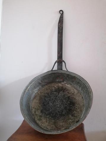 Grote antieke brocante sobere pan XXL hoffz koper  66 cm beschikbaar voor biedingen
