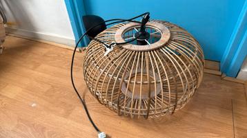 Hanglamp beschikbaar voor biedingen