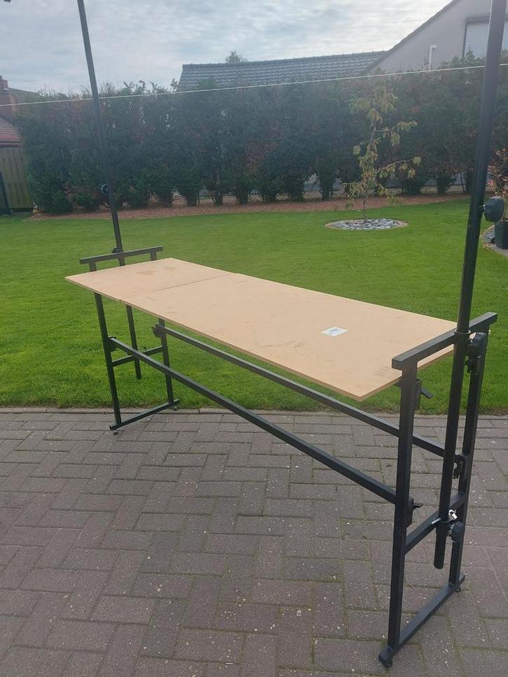 Dj booth tafel + lichtstatief in één, Muziek en Instrumenten, Dj-sets en Draaitafels, Overige merken, Ophalen