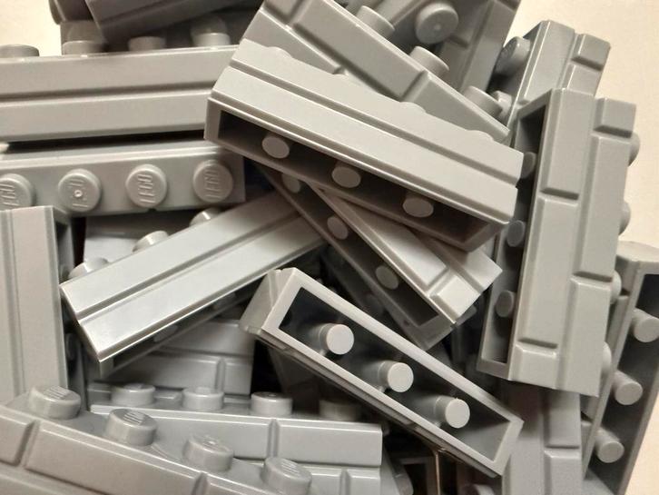 LEGO 1x4 Light Bluish Gray Masonry bricks / 100 stuks €8,50, Kinderen en Baby's, Speelgoed | Duplo en Lego, Nieuw, Lego, Losse stenen