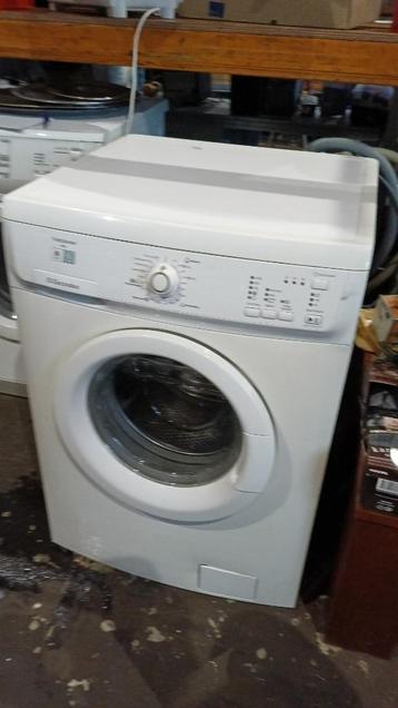 Wasmachine Electrolux Timessaver 6kg EWF166110w beschikbaar voor biedingen
