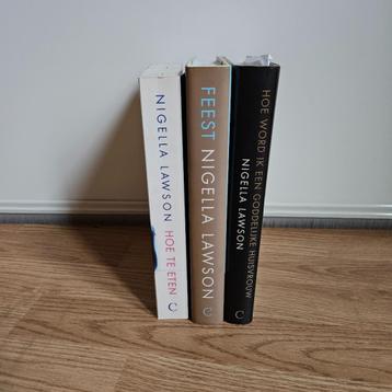 ZGAN 3x kookboeken van Nigella Lawson  beschikbaar voor biedingen