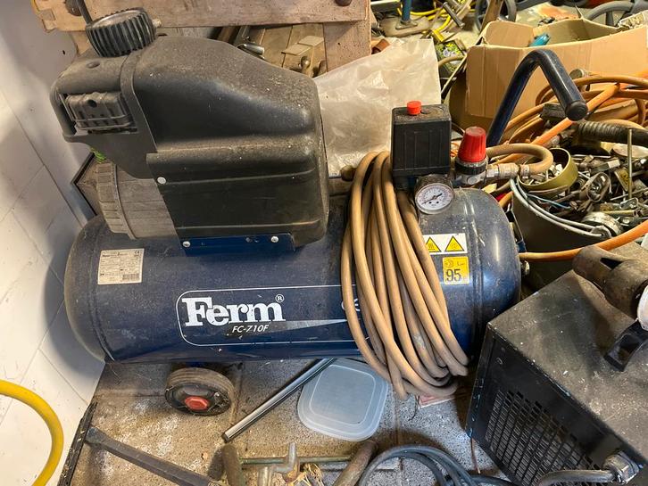 Ferm FC-710F Compressor, Doe-het-zelf en Verbouw, Compressors, Gebruikt, 10 bar of meer, Minder dan 25 liter, 200 tot 400 liter/min