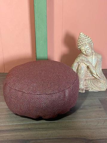 Vloerkussen | Meditatie poefje | Handwerk | 40x20cm beschikbaar voor biedingen