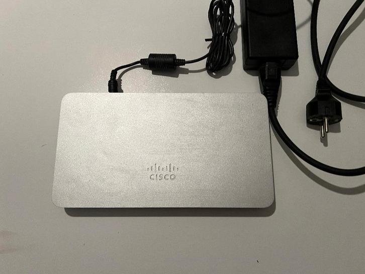 Cisco Meraki MX67 Firewall switch, Computers en Software, Netwerk switches, Zo goed als nieuw, Ophalen of Verzenden
