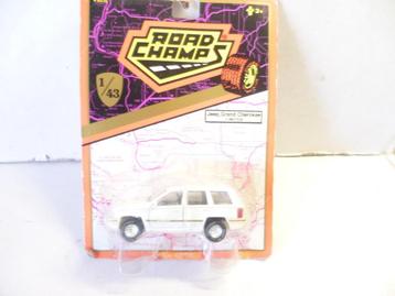 Road Champs Jeep Grand Cherokee model 90er jr. 1:43 modelaut beschikbaar voor biedingen