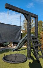 Speeltoestel. Douglas, zwart. Met glijbaan en schommel, Ophalen, Zo goed als nieuw, Glijbaan