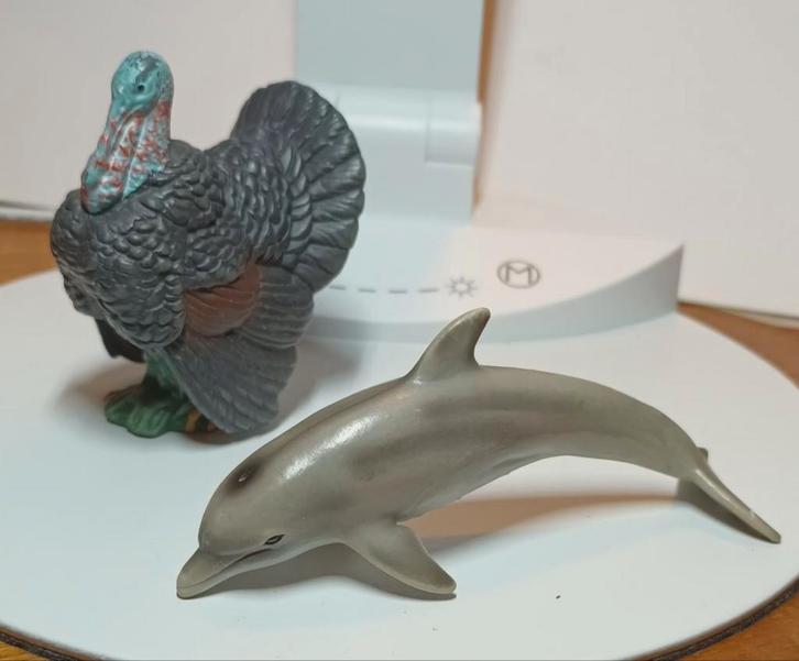 Schleich Kalkoen13136,1999 en Dolfijn D73527,uit2012, Verzamelen, Overige Verzamelen, Gebruikt, Ophalen of Verzenden