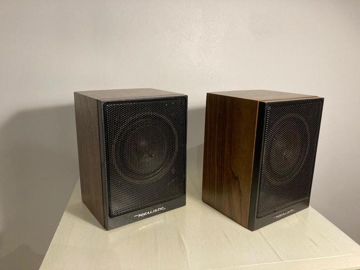 Vintage speakers Realistic Minimus-2.5 - made in Korea, Audio, Tv en Foto, Luidsprekers, Zo goed als nieuw, Front, Rear of Stereo speakers