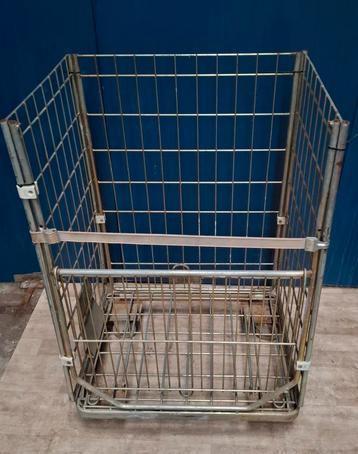 Metalen rolcontainer / transportkar  133 x 84 x 66 cm  beschikbaar voor biedingen